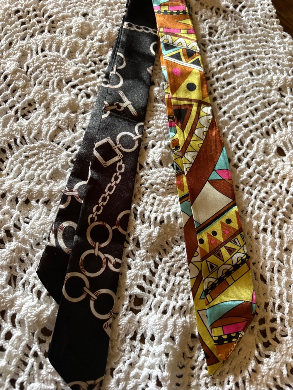 Two Unbranded Twillies in Black and Multi-Color